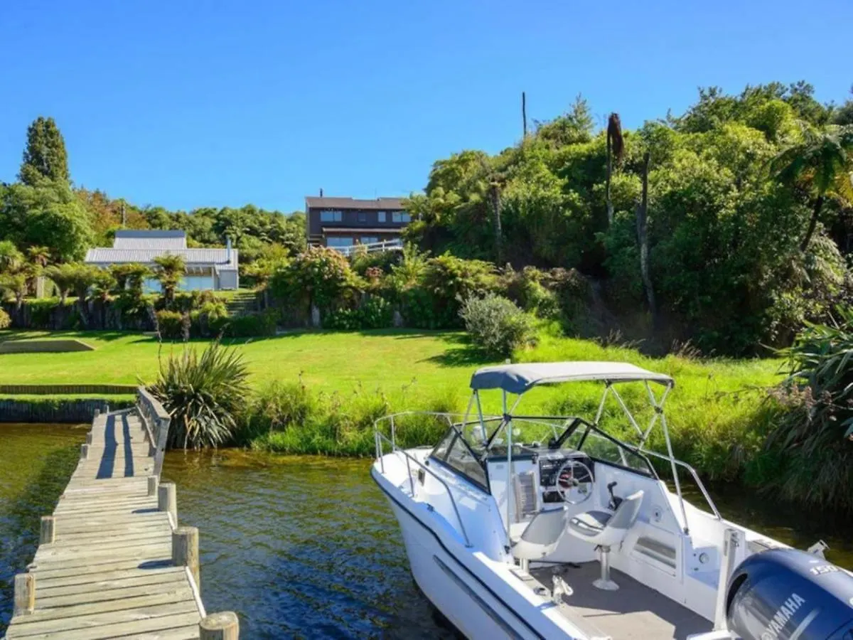 Rotoiti Bay Bliss Villa Rotorua
